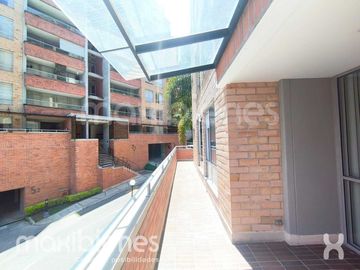 apartamento en arriendo en cumbres. Cod A71852