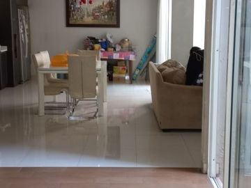 Rumah Cantik Semi Furnished Posisi Hook di Kebayoran Bintaro 6889