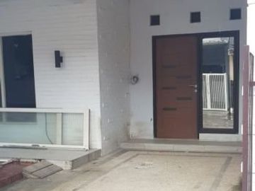 Rumah 1,5 Lantai Siap Huni Taman Pondok Indah Wiyung