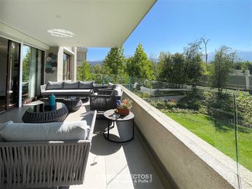 Departamento en Venta en Av. El Tranque, Jardin de la Dehesa, Lo Barnechea