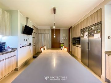 Departamento en Venta en Av. El Tranque, Jardin de la Dehesa, Lo Barnechea