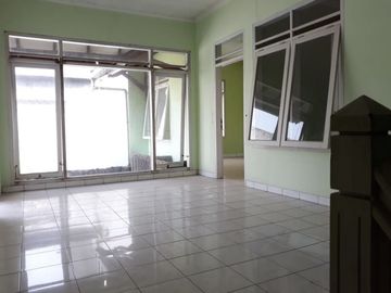 Komplek Batununggal Akses jalan besar
