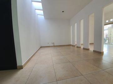 CASA DE 1 PISO “EL DESEO RESIDENCIAL” LOMAS DE ANGELÓPOLIS 2