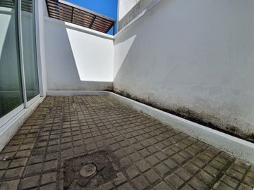 CASA DE 1 PISO “EL DESEO RESIDENCIAL” LOMAS DE ANGELÓPOLIS 2