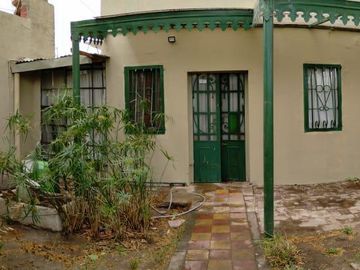 Casa 4 Amb. En Venta A 300 mts. De Ruta 21 - Libertad, Merlo