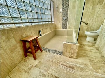 SE VENDE APARTAMENTO EN CASTILLOGRANDE