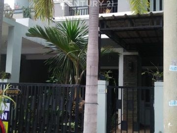 Disewakan Rumah Bagus Di Cluster Aralia, Rumah Siap Huni.