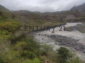 TERRENO EN VENTA PARA NEGOCIO TURISTICO EN BAÑOS 1000000 USD