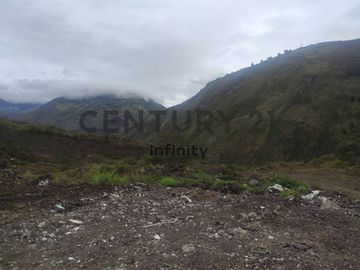 TERRENO EN VENTA PARA NEGOCIO TURISTICO EN BAÑOS 1000000 USD
