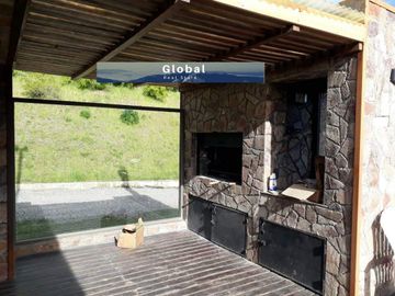 Sólida Casa En El Peñón Del Lolog, San Martín De Los Andes, Patagonia Argentina