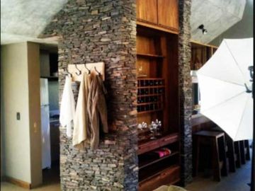 Sólida Casa En El Peñón Del Lolog, San Martín De Los Andes, Patagonia Argentina