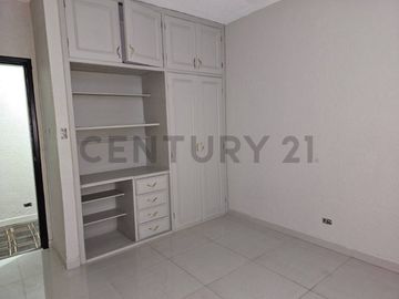 Se vende casa independiente  en una sola planta de llano grande