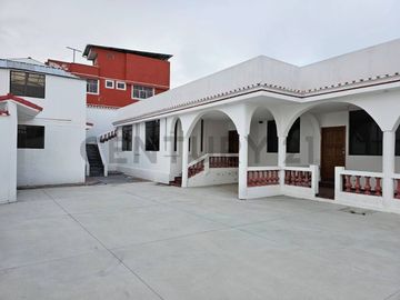 Se vende casa independiente  en una sola planta de llano grande