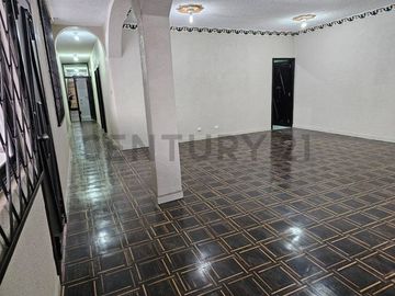 Se vende casa independiente  en una sola planta de llano grande
