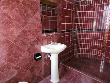 Se vende casa independiente  en una sola planta de llano grande