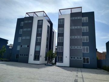 Departamento en Venta en Zona Recta Cholula y Esteban de Antuñano, Excelente Ubicación con Roof garden