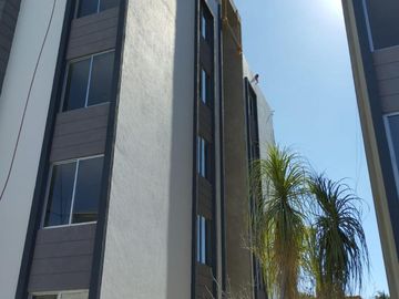 Departamento en Venta en Zona Recta Cholula y Esteban de Antuñano, Excelente Ubicación con Roof garden