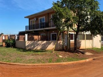 DUPLEX  EN VENTA-- COMPLEJO DE 5 UNIDADES POSADAS