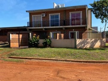 DUPLEX  EN VENTA-- COMPLEJO DE 5 UNIDADES POSADAS