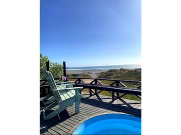 CASA PRIMERA LINEA - mejor sector de Pichilemu - Condominio