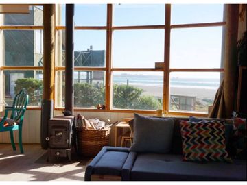 CASA PRIMERA LINEA - mejor sector de Pichilemu - Condominio