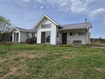 Casa en venta de 3 dorm. en Puerto Varas