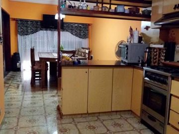 Casa PH en venta en Quilmes Oeste