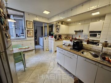 Departamento con Jardin en venta en Vitacura