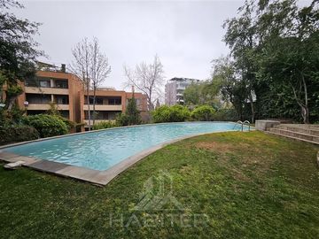 Departamento con Jardin en venta en Vitacura