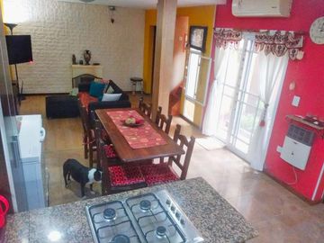Casa PH en venta en Gerli Este