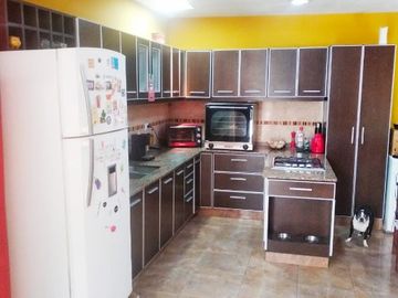 Casa PH en venta en Gerli Este