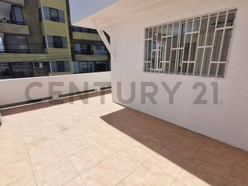 SE VENDE HERMOSA CASA EN SECTOR PLAYA BLANCA
