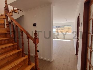 SE VENDE HERMOSA CASA EN SECTOR PLAYA BLANCA