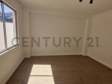 SE VENDE HERMOSA CASA EN SECTOR PLAYA BLANCA