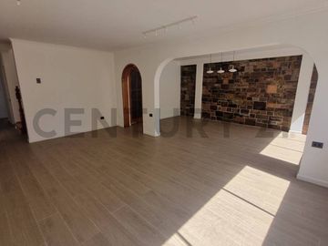 SE VENDE HERMOSA CASA EN SECTOR PLAYA BLANCA