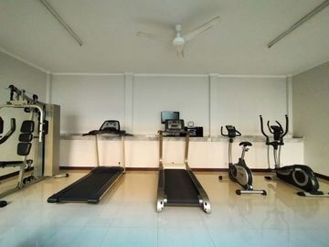 Disewakan Town House Mewah di Cilandak dengan Kolam Renang dan Taman Tipe 4 Br & Unfurnished HSE-A0399