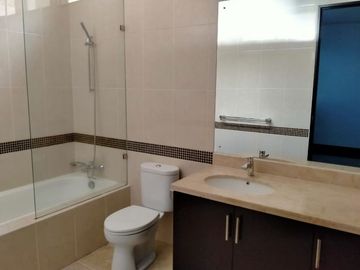 Disewakan Town House Mewah di Cilandak dengan Kolam Renang dan Taman Tipe 4 Br & Unfurnished HSE-A0399