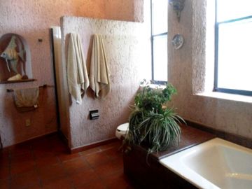 Casa en venta en Vista Hermosa, Cuernavaca, Morelos  Casas y bienes raíces en Cuernavaca, Morelos