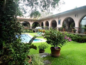 Casa en venta en Vista Hermosa, Cuernavaca, Morelos  Casas y bienes raíces en Cuernavaca, Morelos