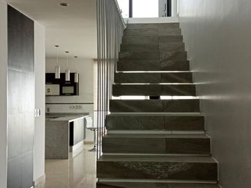 Casa en Venta en EL MIRADOR, Roof Garden, Doble Altura, Terreno 271 m2