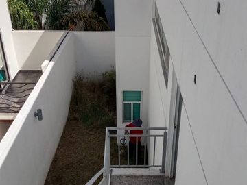 Casa en Venta en EL MIRADOR, Roof Garden, Doble Altura, Terreno 271 m2