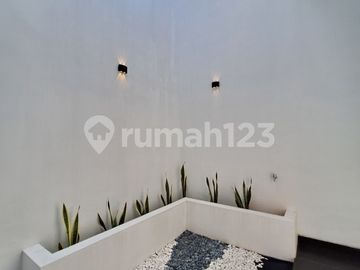 Rumah Baru di Area Cinere Dekat MRT Lebak Bulus, Jakarta Selatan