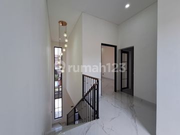 Rumah Baru di Area Cinere Dekat MRT Lebak Bulus, Jakarta Selatan