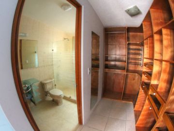 Rento Hermosa Residencia  en Condado de Sayavedra