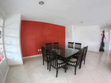 Rento Hermosa Residencia  en Condado de Sayavedra