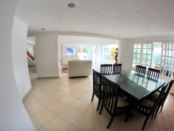 Rento Hermosa Residencia  en Condado de Sayavedra