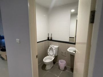 3 Bedroom Townhouse for sale at Baan Klang Muang Sukhumvit 77