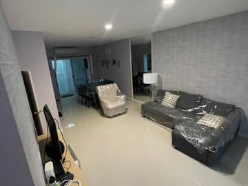 3 Bedroom Townhouse for sale at Baan Klang Muang Sukhumvit 77