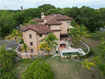 Apartamento en Buenaventura con piscina