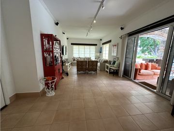 Apartamento en Buenaventura con piscina